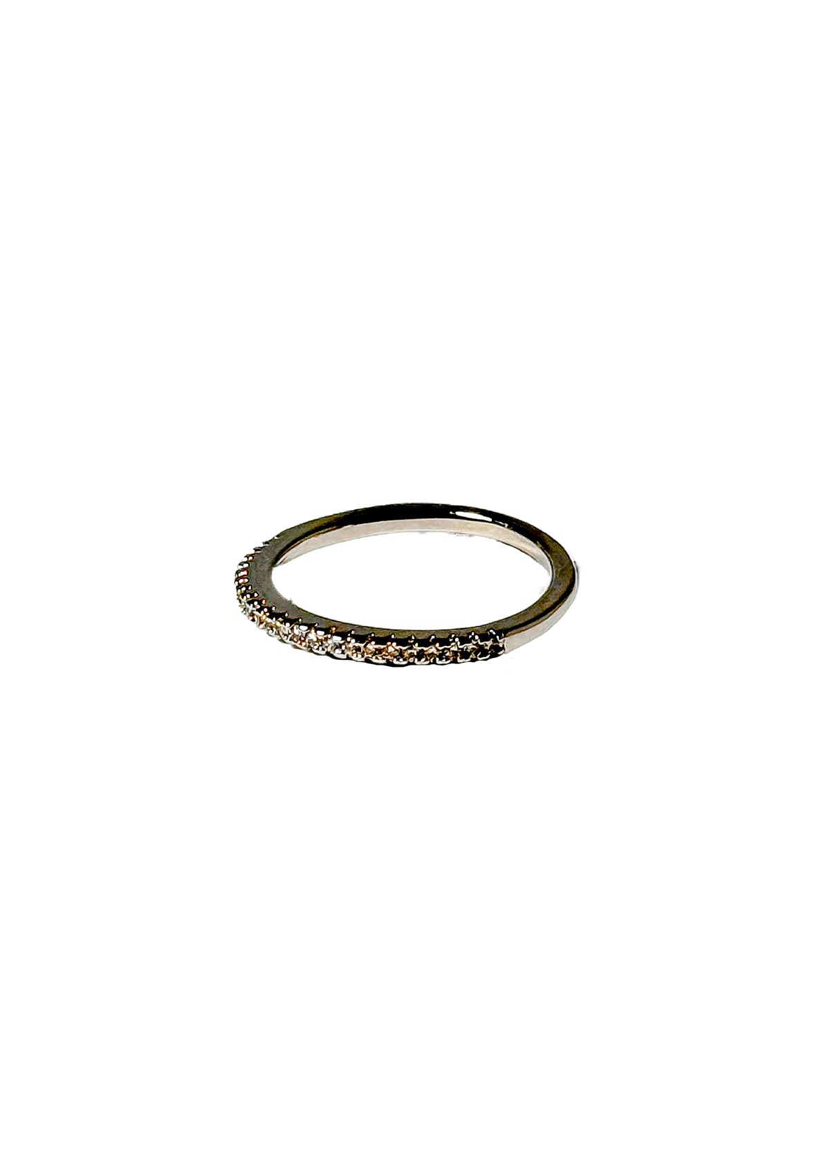 Single tone zirconia